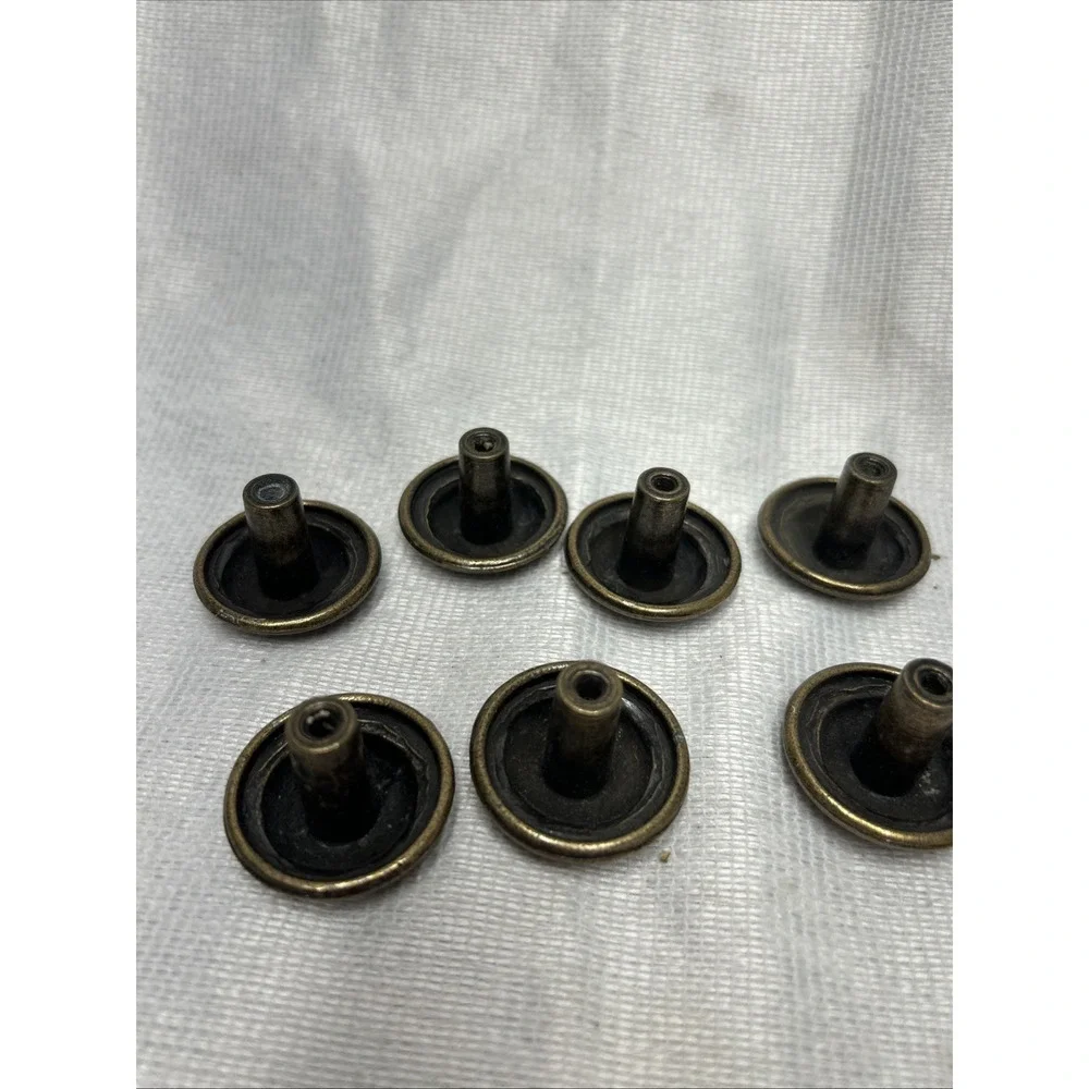 Antique Elegant Daisy Like Floral Pattern 7 Cabinet Drawer Pulls Brass Finish